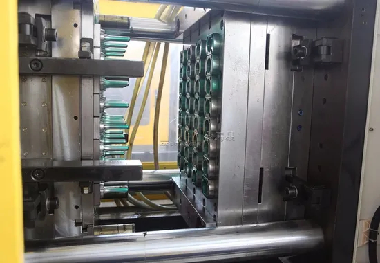 Полностью автоматическая экструзионная машина для формования / литья (JMX60D)