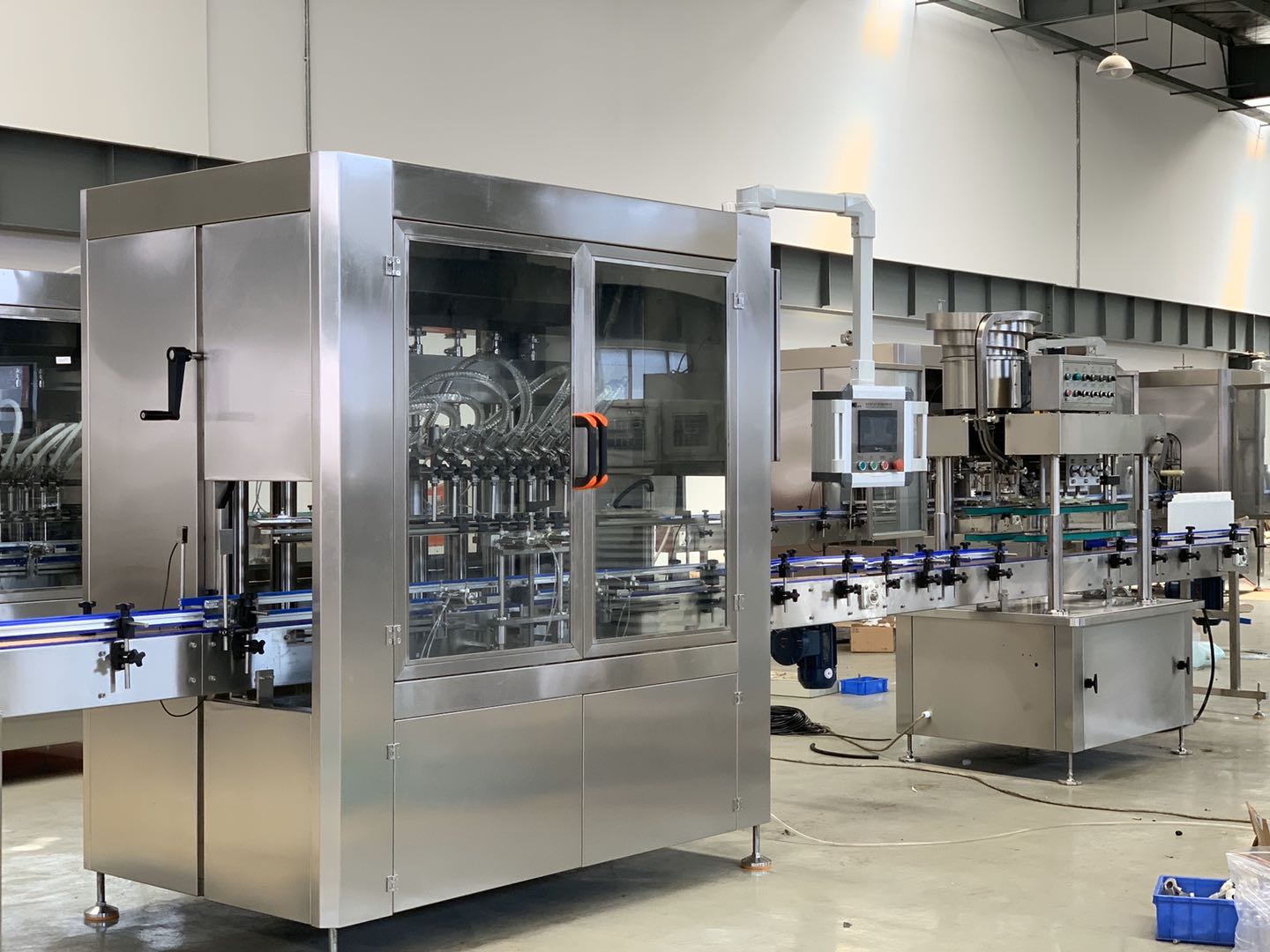 заполнение и загрязнение машин