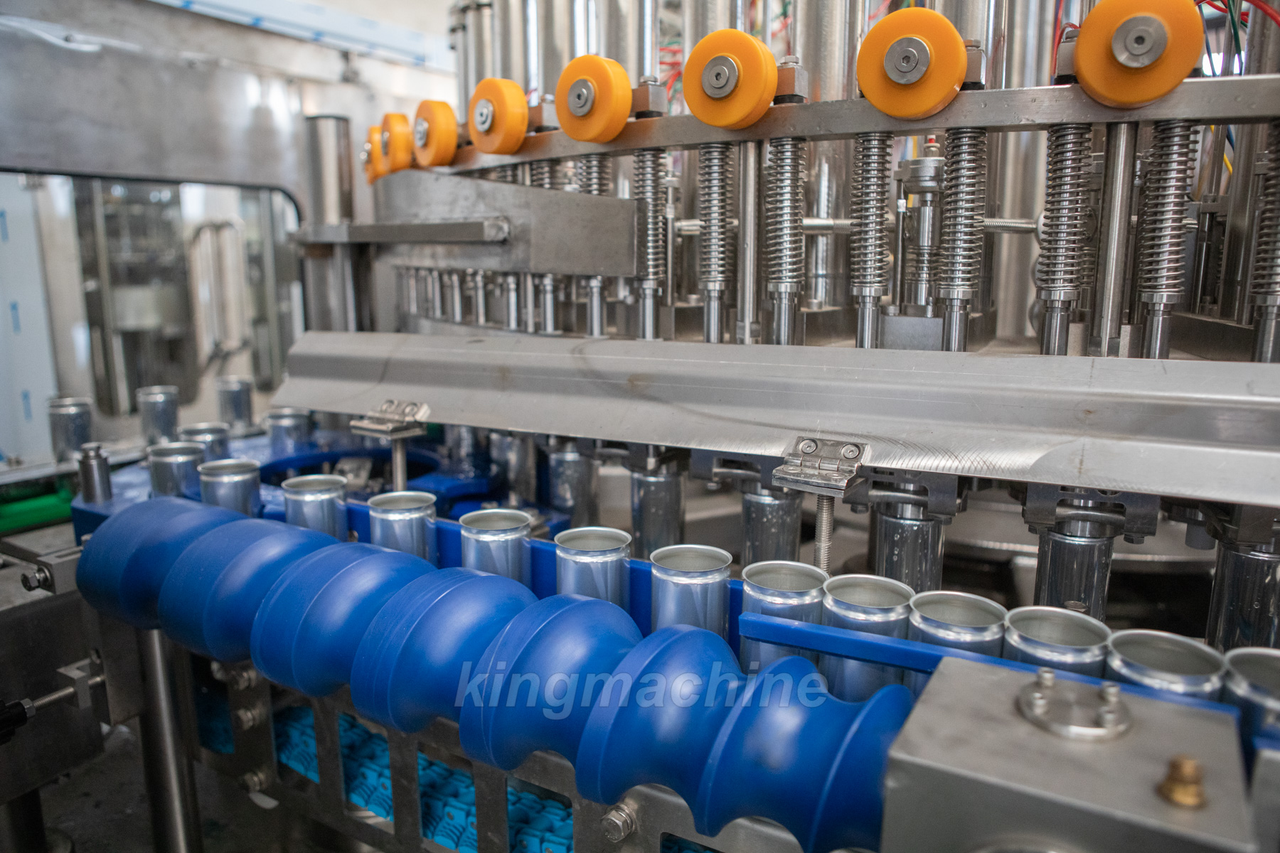 Может наполнить машину